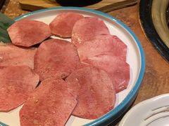 上等牛舌-炼火烤肉店