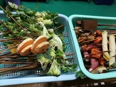 -何氏串串香火锅(翠亨店)