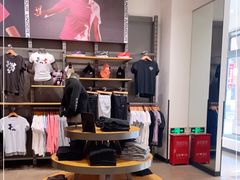 -UNDER ARMOUR(新燕莎奥莱店)