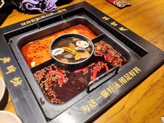 -老牌坊云南鱼豆花火锅(嵩山店)