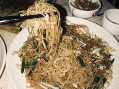 -大富蚝乌东哥饭店·石锅鱼杂·柠檬鸭(革新路店)