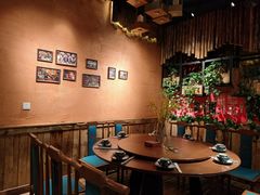 包厢-老滇山寨•云南特色菜•地方菜•民族风情歌舞表演(金碧店)