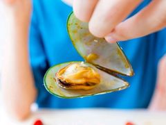 -松哥油焖大虾.小龙虾.黑鸭煲(海岸城店)