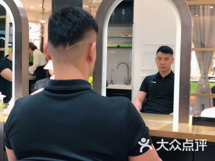 伊本造型(中信泰富广场店)-图片-上海丽人-大众点评网