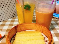 -新大咀港式茶餐厅(宝山万达店)
