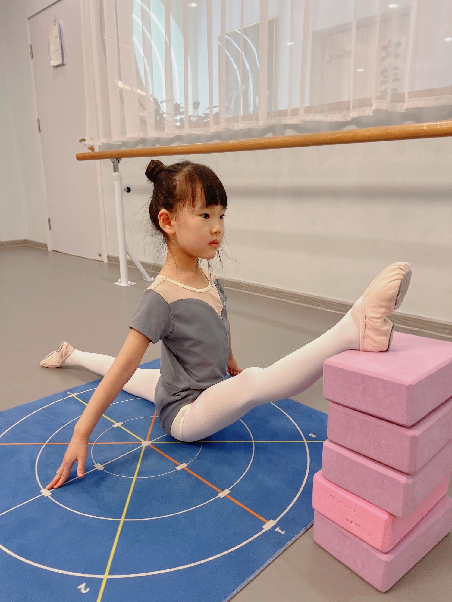 竖叉五块砖,不断坚持 不断努力而来的👍