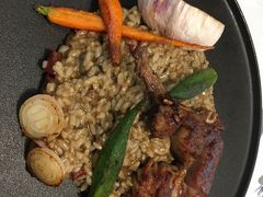 香煎小羊排配普罗旺斯炖菜-娜娜家·Nana's restaurant(国金汇店)