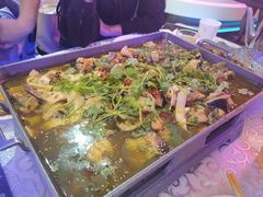 -巴特餐饮6加1音乐餐吧·新疆菜