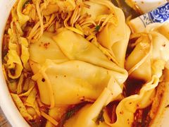 红汤辣馄饨-笑来喜馄饨小笼工坊店(湖滨街店)