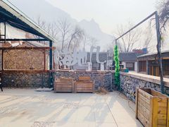 -百里峡七彩艺术小镇