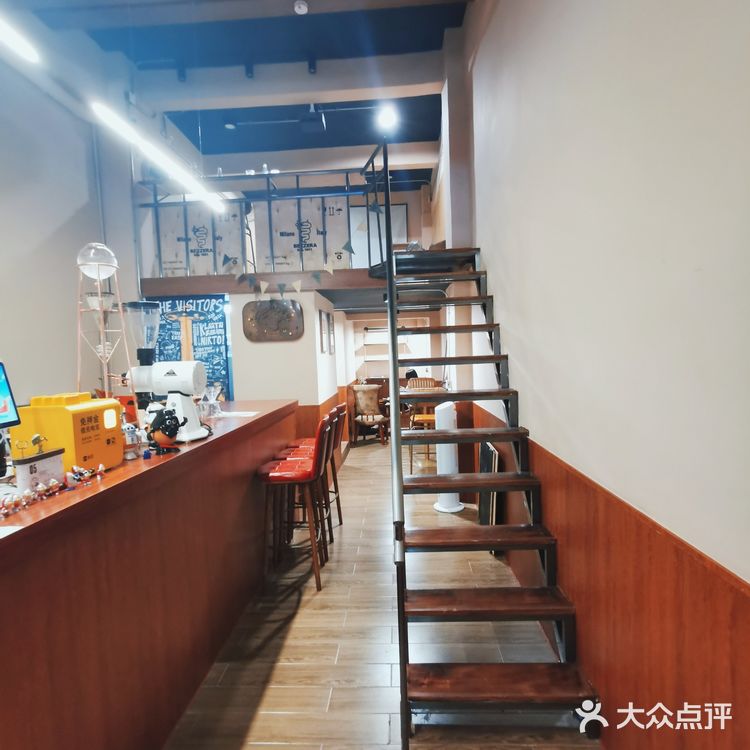 藏在居民楼下的6号咖啡店