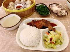 经典鸡腿饭-老上海里弄味道(知春路店)