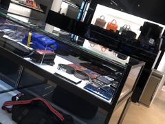 -GIVENCHY(佛罗伦萨小镇奥莱店)