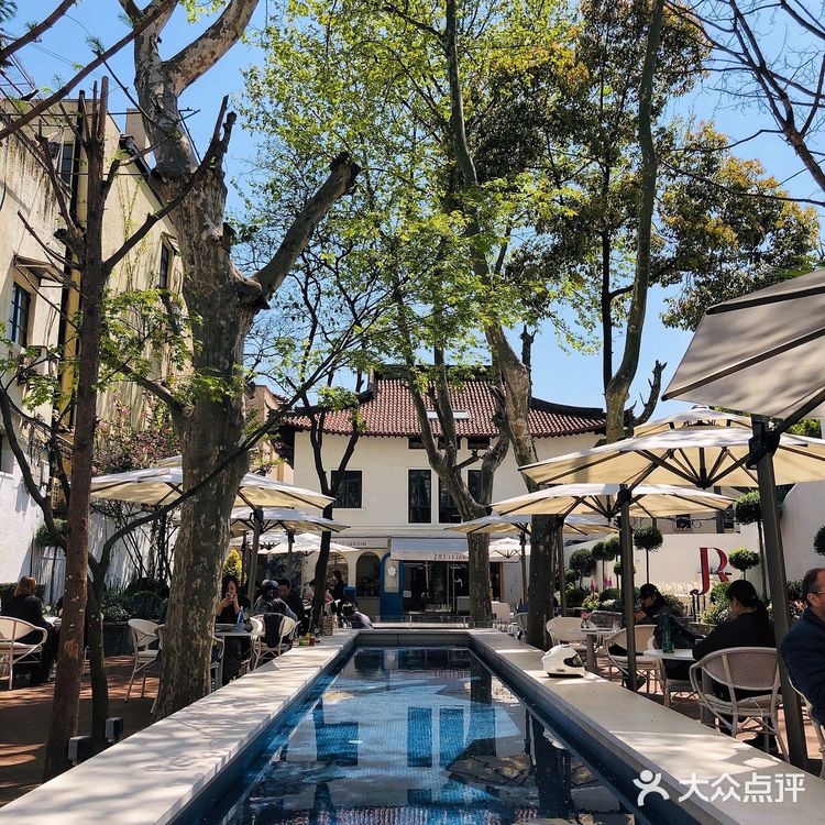 在这里享受南法风情的brunch和午茶