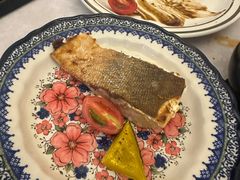 -圣彼得堡观江俄餐厅(中央大街黑金冠店)