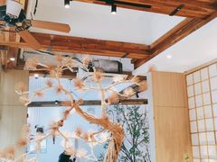 -蜜桃餐厅·伴山(湖滨商业街店)
