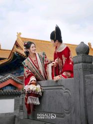 -都市丽人婚纱摄影