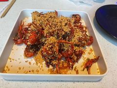 -红盔侠小龙虾(海宁银泰店)