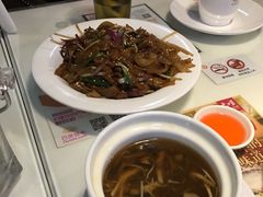 -新大咀港式茶餐厅(宝山万达店)