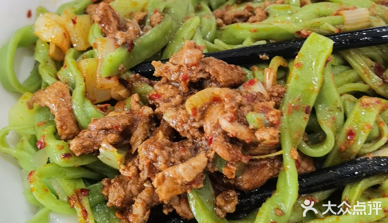 食在不懂我就问 就在小区附近的一家路边面店