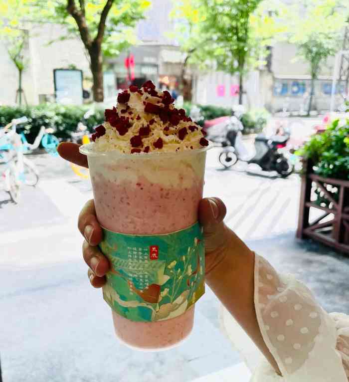 拾叁茶(成贤街店)-"「木樨清露」不齁不腻,清爽的奶茶付带着淡.