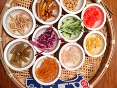 -包整·丝娃娃(甲秀楼景观店)