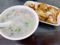 皮蛋瘦肉粥-穗银肠粉店(东川路店)