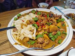 -俭寨大盘鸡·手抓肉·烧烤新疆菜(乌苏路店)