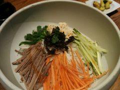 鸡丝凉米线-云海肴·汽锅鸡·云南菜(天津国金汇店)