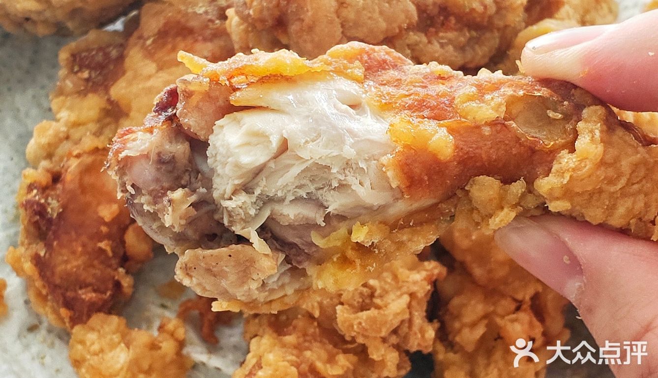 外酥里嫩的脆皮炸鸡腿