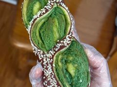 抹茶奶酥碱水-红跑车(滨湖银泰店)