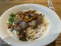 -牛八宝桂林米粉(八里庄店)