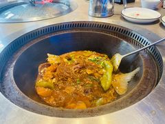 -山河屯铁锅炖·非遗东北菜(南山店)