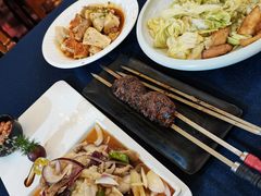 包包菜炒馕-伊带伊路新疆美食府(呼家楼店)