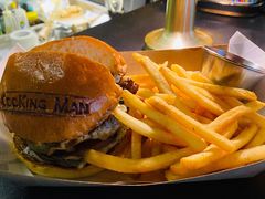 鹅肝牛肉汉堡-Cooking Man(中懋天地店)