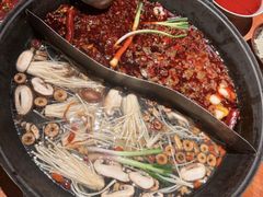 -周小明火锅(黑金冠社区店)