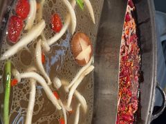 -周小明火锅(黑金冠社区店)