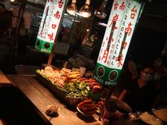 -六合夜市