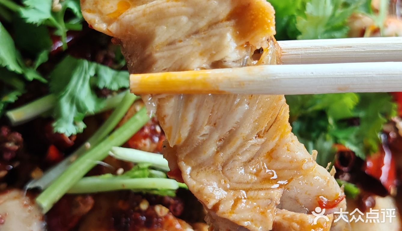 山里的石锅鱼,真好吃