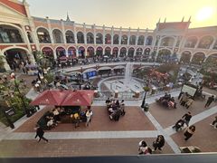 -佛罗伦萨小镇广佛名品奥特莱斯(疏港路店)