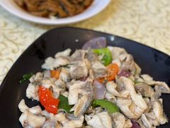 果仁炒生鱼片-禄源公·老莞诚饭店
