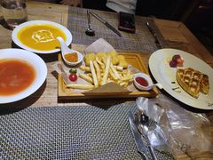 -加菲咖啡西餐厅garfield coffee(蓝宝石大厦店)