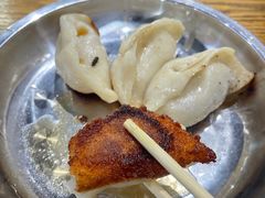 -黄阿姨锅贴大王(万航渡路店)