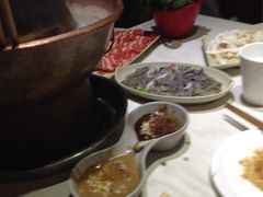 -羊家胡同·龙虾烧烤火锅(龙汇路店)