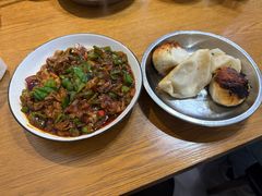 -黄阿姨锅贴大王(万航渡路店)