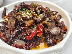 -蔼若春.传承三十年云南菜(金碧公园店)