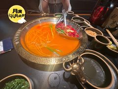 -靓寨酸汤火锅(时尚天河东一街店)