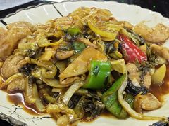 酸菜炒大肠-古榕农庄·桑拿簸箕菜·招牌泥焗鸡(清远长隆店)
