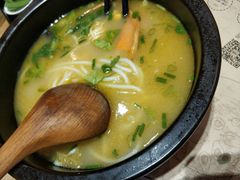 -妈妈故事米线(市府恒隆店)