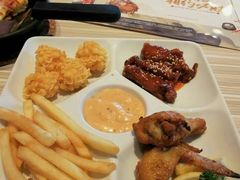 -必胜客(证大大拇指店)
